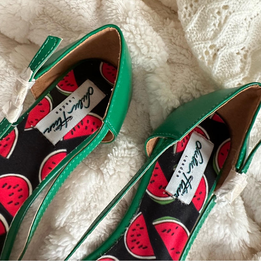 RARE NWT Vintage Lulu Hun Green & Red Huarache Style Watermelon Flats Size 8/39 - Picture 4 of 5